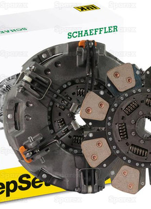 Image of a Sparex Clutch Kit without Bearings (Sparex Part Number: S.170725) featuring the components of the clutch system with the product box in the background, and its tariff code 8708939090.