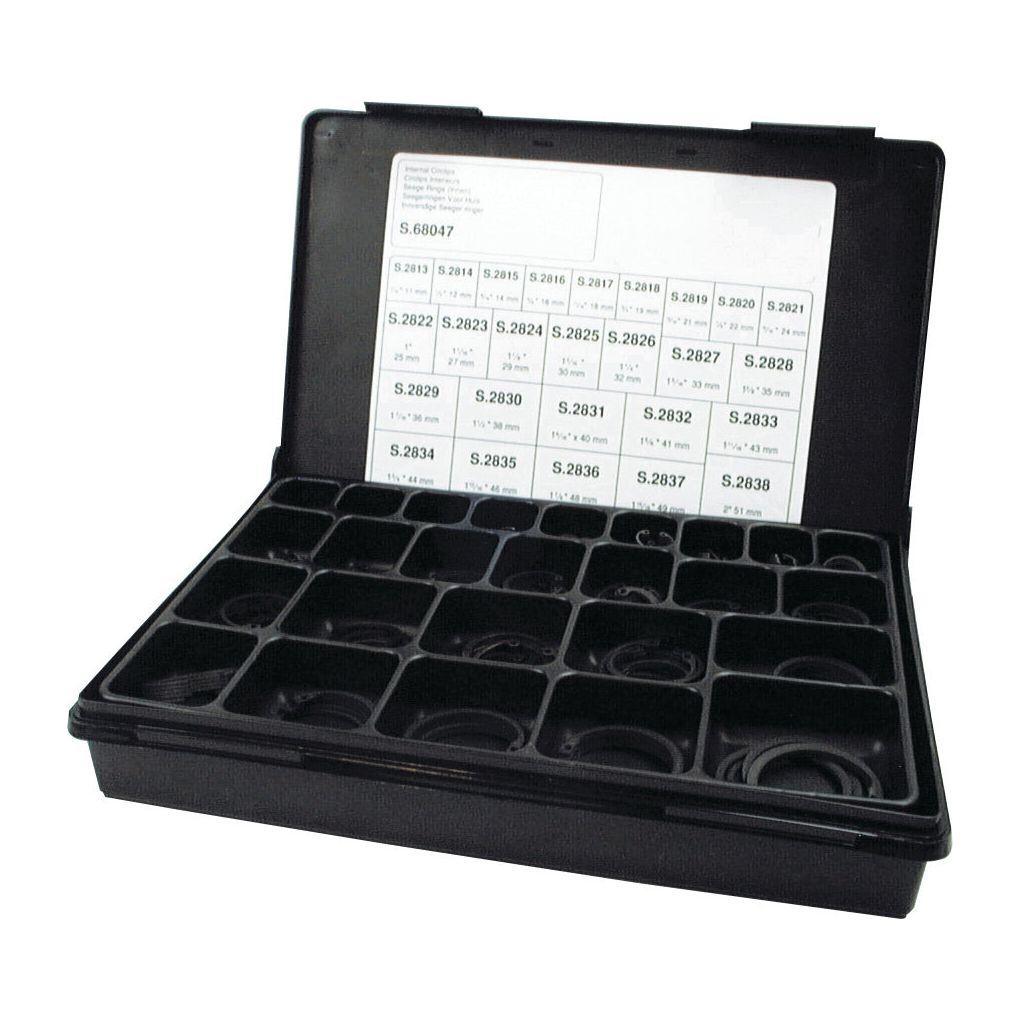 Internal Circlip - Assortment, 330 pcs. Compak. (Din 472)
 - S.68047 - Massey Tractor Parts