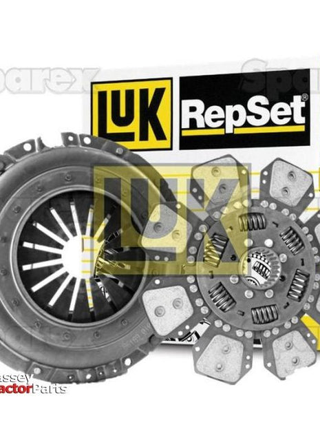Sparex S.147214 clutch kit without bearings, featuring a pressure plate and clutch disc crafted with superior cerametallic material, displayed in front of product packaging.