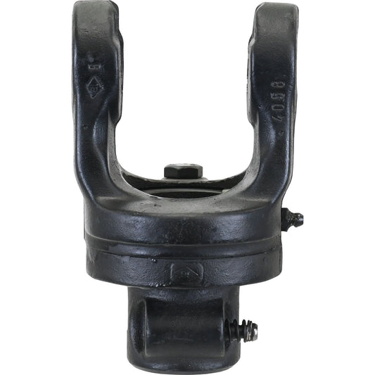 A close-up of a black metal PTO Shearbolt Clutch (U/J Size: 35 x 106.5mm, Spline Size: 1 3/8''-6) by Sparex, part of the Italian Series AB8/A8, with a central bolt, used in various machinery applications.