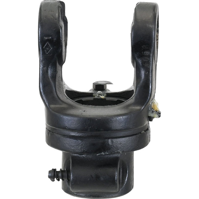 The Sparex PTO Shearbolt Clutch (U/J Size: 36 x 89mm), featuring a black metal universal joint with two open yoke ends, a central pivoting cross, and a small grease fitting at the base, is ideal for high-torque PTO Series applications.