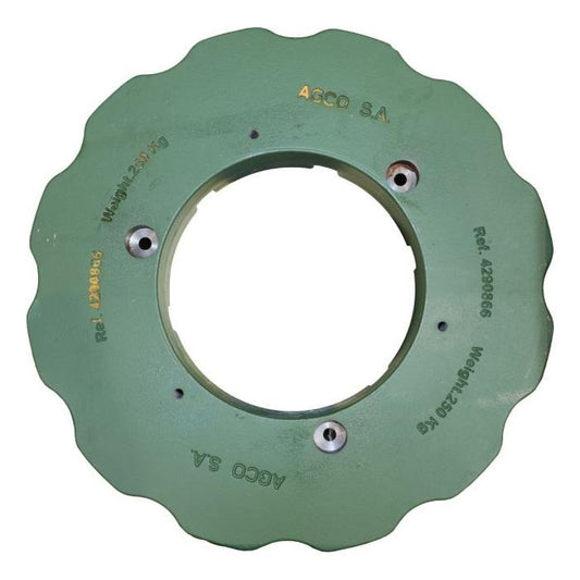 A green metal disc weighing 250kg, marked with "AGCO" and the reference number "4290866M3". Ideal for Massey Ferguson tractor parts, it features a central circular cutout and several mounting holes for easy installation.