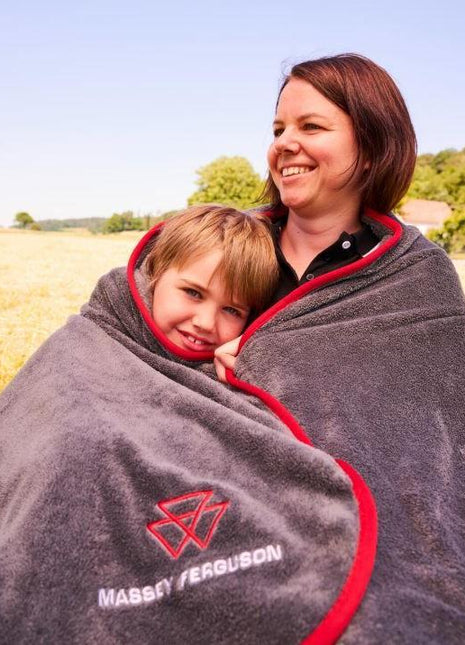 Massey Ferguson - New Logo Blanket - X993412005000 - Farming Parts