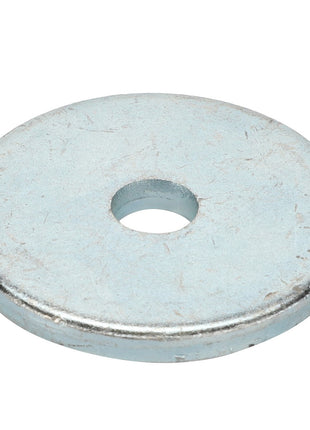 A sturdy, circular AGCO Disc (0910-80-33-00) with a central hole rests elegantly against a pristine white background.