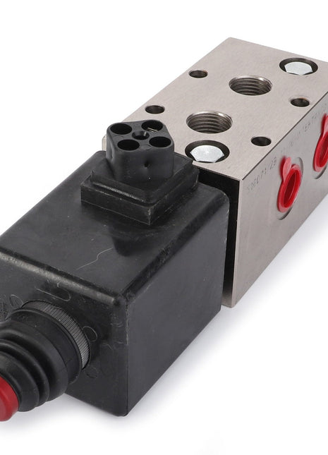 The AGCO valve (model AL516071) is a metallic valve equipped with three red ports and a black extension that includes a red button. No further product description is available.