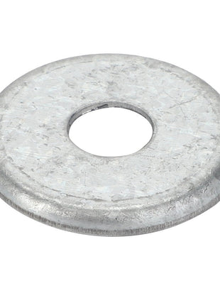The AGCO | BOTTOM - 0.009.7867.0 by AGCO is a metallic flat washer with a central hole. For any questions about this product, please contact our support team.