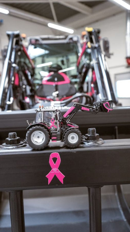 Massey Ferguson MF 5S.125 Pink October 1:32 Model - X993042607286