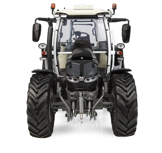 Massey Ferguson - MF 5S BLACK VERSION | 1 : 32 - X993042206451