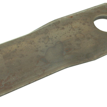 Mower Blade - Twisted blade, top edge sharp & parallel -  120 x 48x4mm - HoleâŒ€18.5mm  - RH -  Replacement for Vicon, Fella, Lely, Pottinger, Kuhn, New Holland
 - S.77075 - Massey Tractor Parts